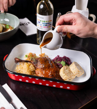 SVATOMARTINSKÁ HOSTINA V GARE RESTAURANTS